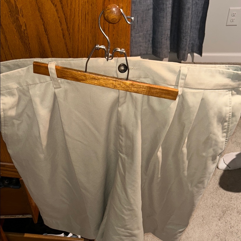 Elegant Cream Women's Skirt